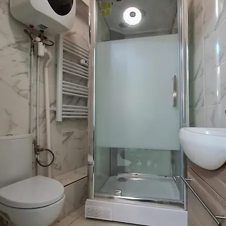 Apartment Jolie Avec 2 Partagees Paris