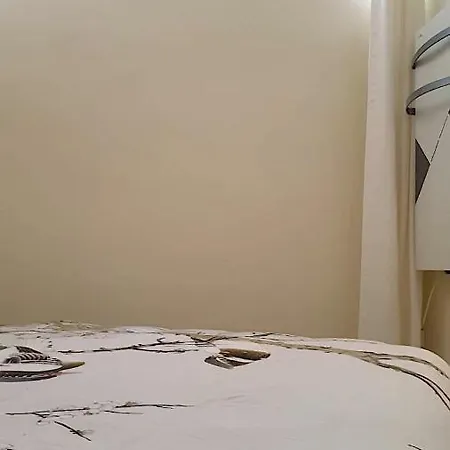 Apartment Jolie Avec 2 Partagees